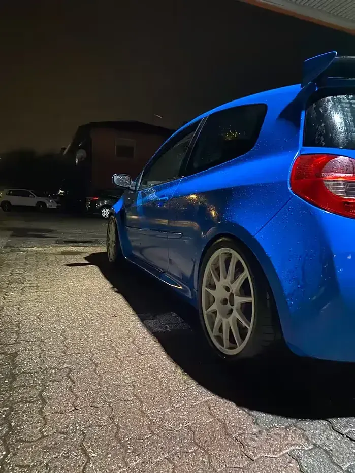 Usata Renault Clio III Luxe 200 CV (147 kW) 2007 Bluazzurro Berlina