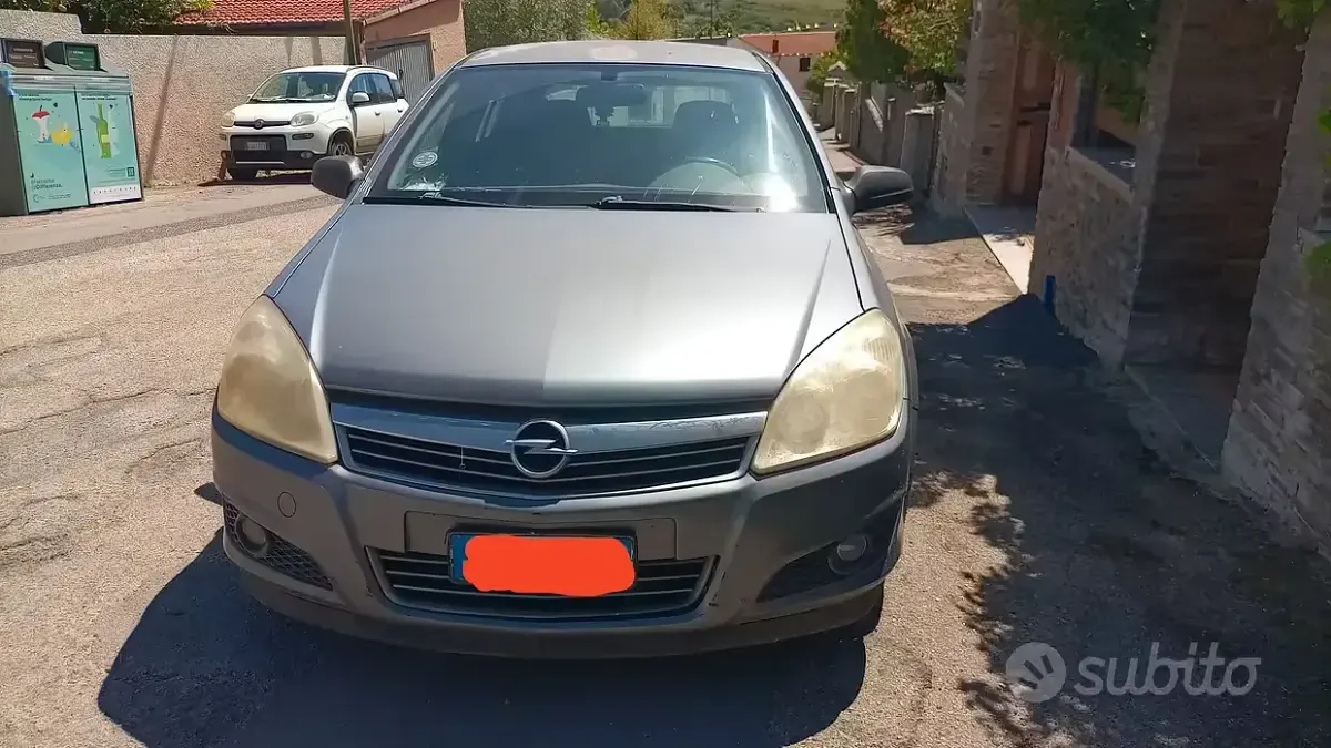 Usata Opel Astra 101 CV (74 kW) 2007 Grigio Berlina
