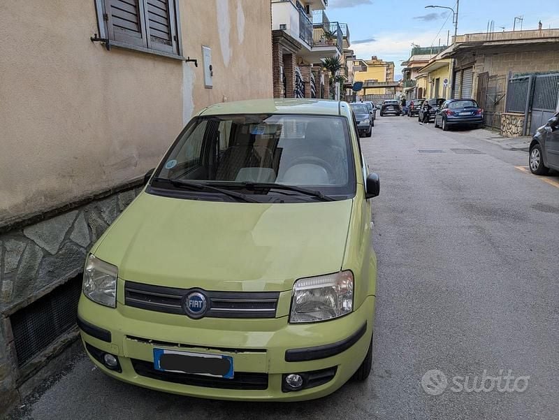 Usata 2005 Fiat Panda Emotion Due volumi | 2000 € (Super prezzo) - Immagine 1/4