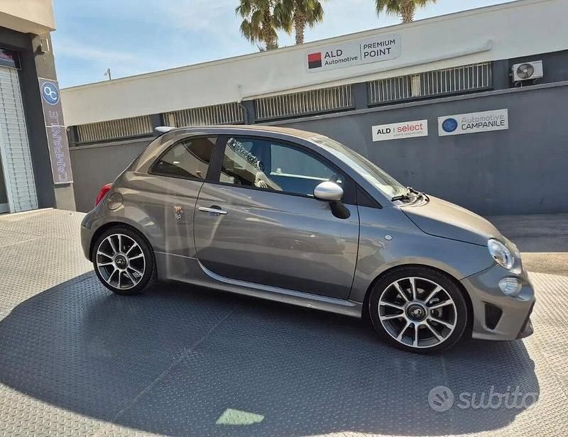 Usata Abarth 595C Turismo 165 CV (121 kW) 2021 Grigio Cabrio