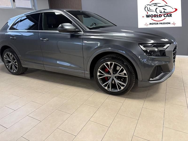 Usata Audi Q8 Sport 285 CV (209 kW) 2019 Grigio SUV