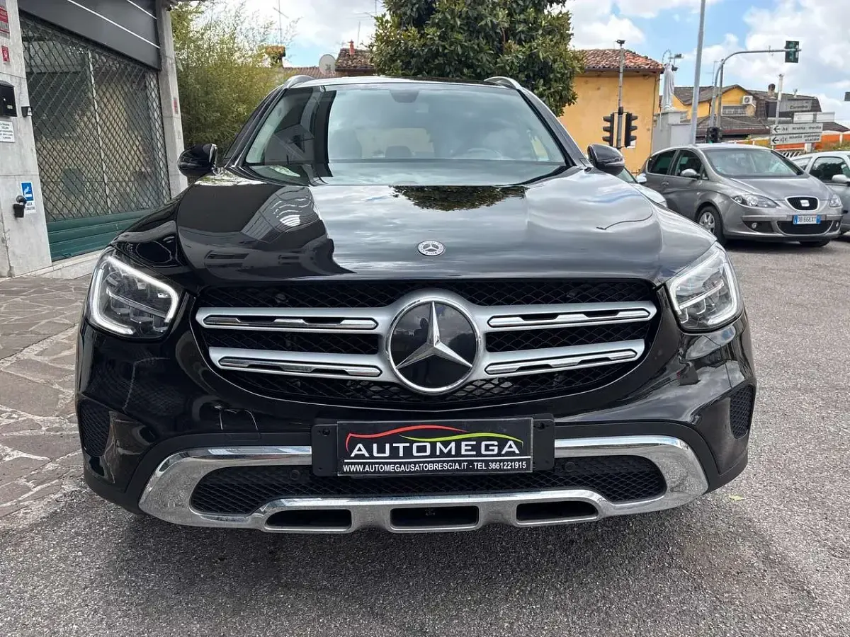 Usata Mercedes GLC300e 231 CV (169 kW) 2020 Nero SUV