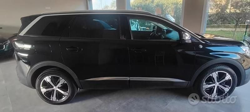 Usata Peugeot 5008 Crossway 130 CV (95 kW) 2020 Nero SUV