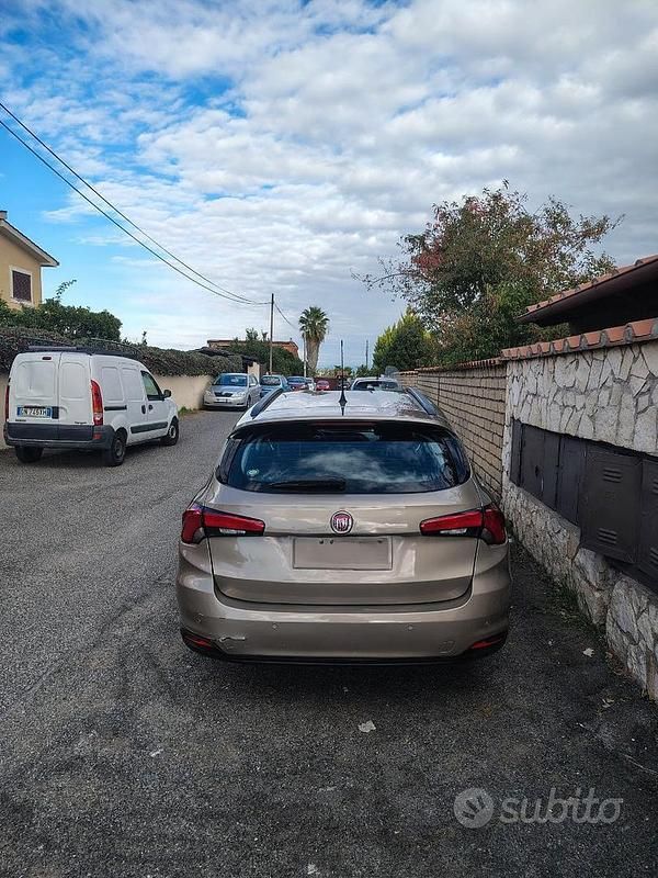 Usata Fiat Tipo Wagon 120 CV (88 kW) 2017 Station wagon
