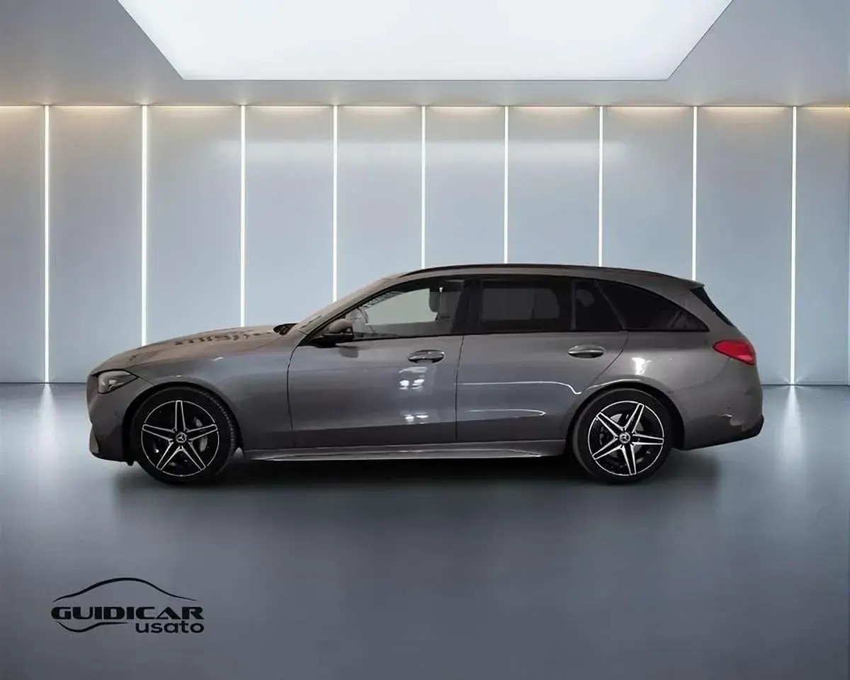 Usata Mercedes C220 Premium 200 CV (147 kW) 2023 Grigio metallizzato Station wagon