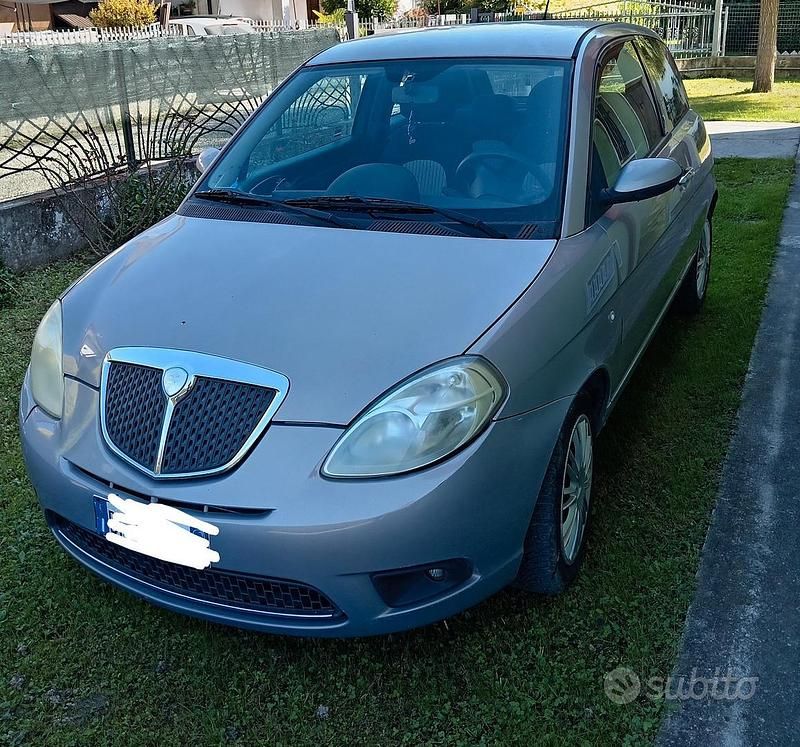 Usata 2007 Lancia Ypsilon Due volumi | 2800 € (Buon prezzo) - Immagine 1/4