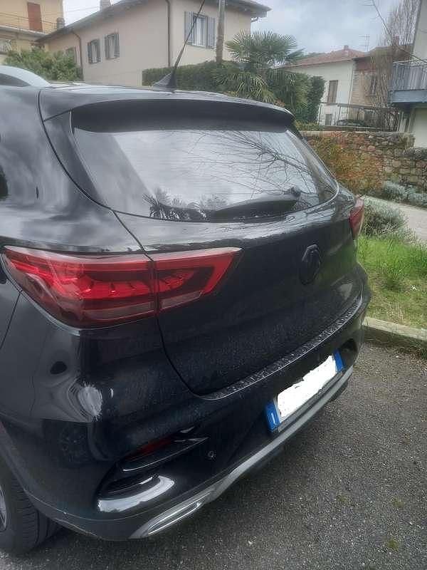 Usata MG ZS Luxury 111 CV (81 kW) 2024 Nero SUV