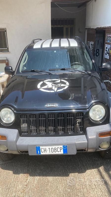 Usata Jeep Cherokee 2003 Nero SUV