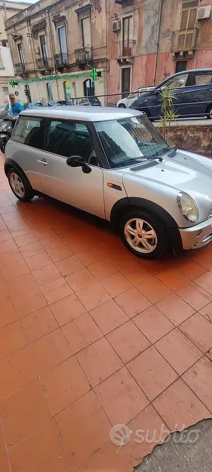 Usata Mini ONE 90 CV (66 kW) 2005 Grigio Utilitaria