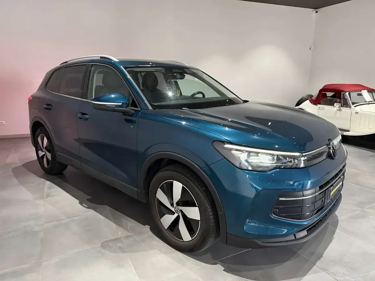 Usata VW Tiguan Edition 150 CV (110 kW) 2024 Blu/azzurro SUV