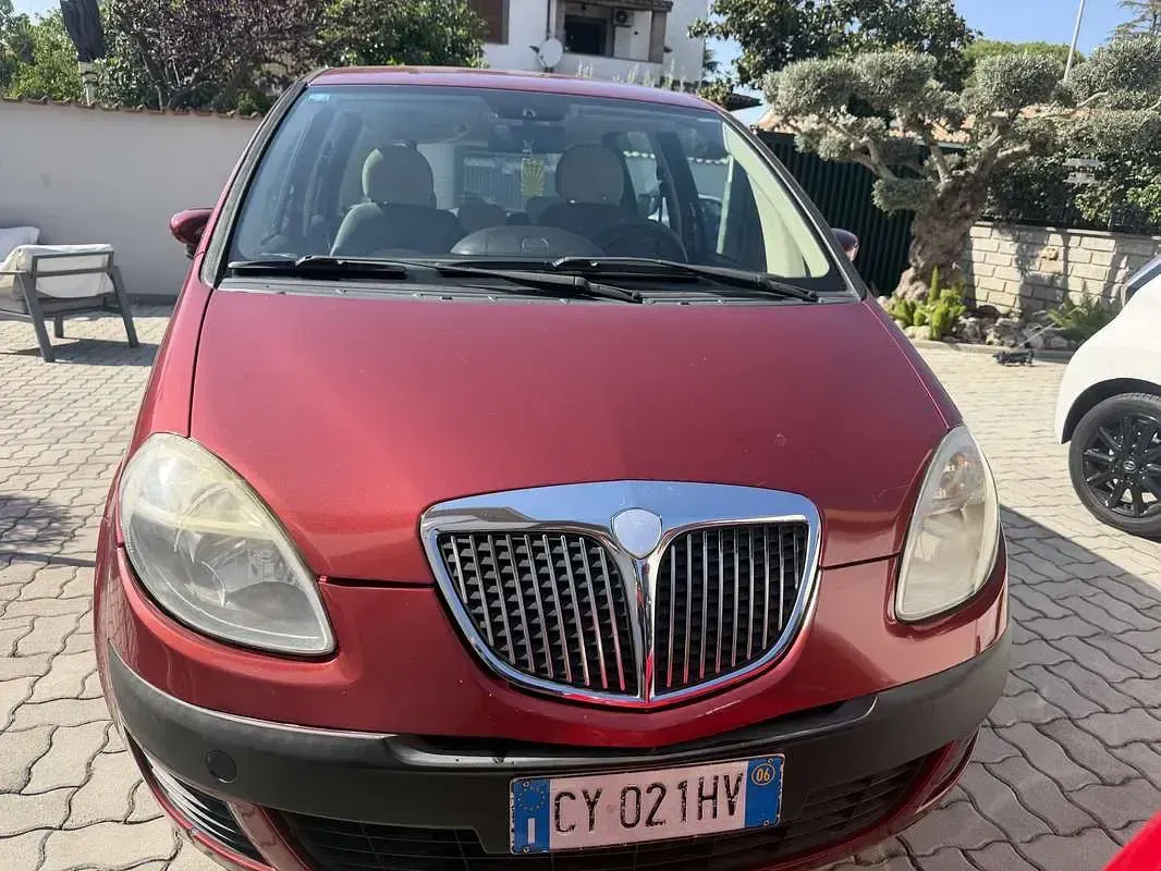 Usata Lancia Musa 95 CV (69 kW) 2006 Monovolume