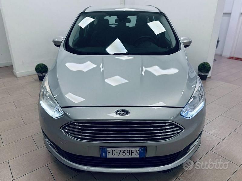 Begagnad Ford C-MAX Titanium 120 HK (88 kW) 2017 Grå Minibuss