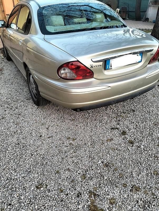 Usata Jaguar X-type 130 CV (95 kW) 2006 Berlina