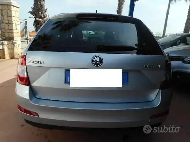 Usata Skoda Octavia 110 CV (80 kW) 2016 Grigio Station wagon