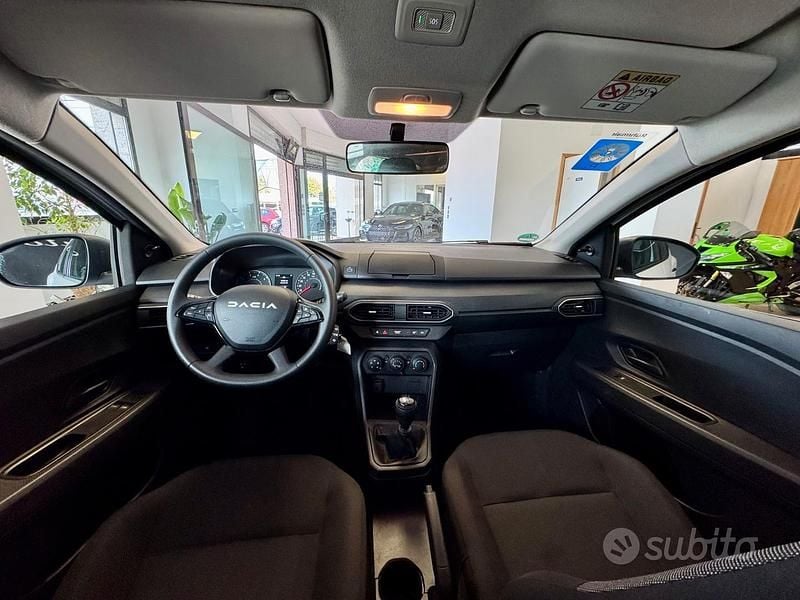 Usata Dacia Sandero Essentiel 101 CV (74 kW) 2024 Bianco Berlina
