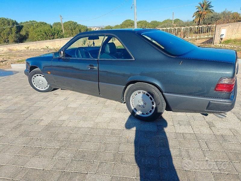 Usata Mercedes E300 1989 Coupé