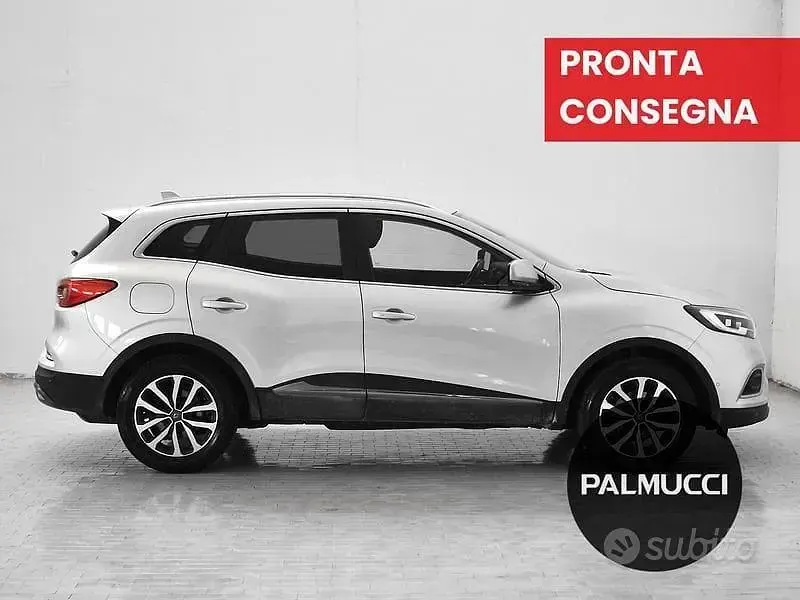 Second-hand Renault Kadjar Techno 116 CP (85 kW) 2022 Gri SUV