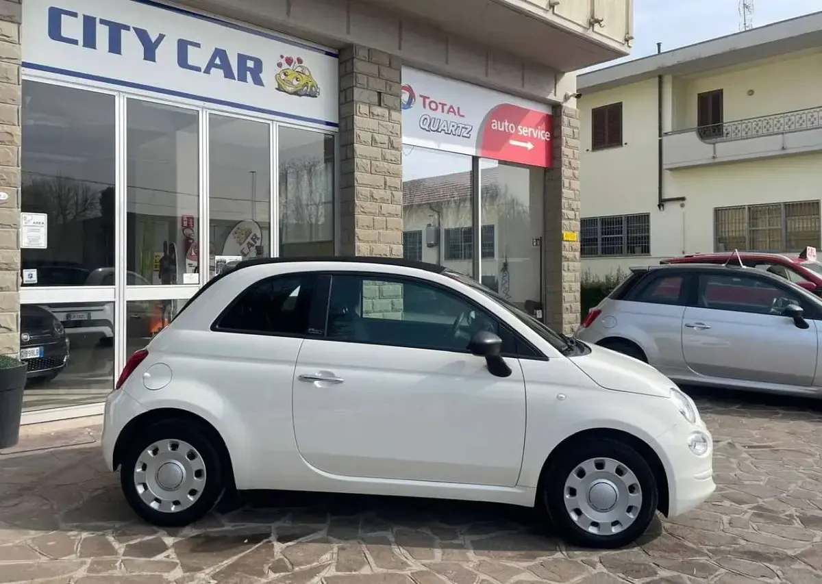 Usata Fiat 500 69 CV (50 kW) 2022 Bianco Cabrio