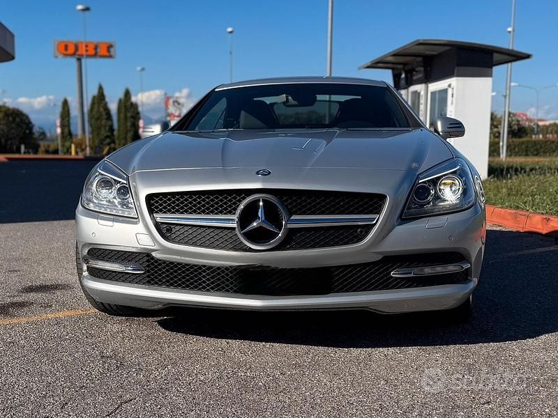 Argento Usata 2013 Mercedes SLK200 Premium Cabrio | 24.500 € (Cara) - Immagine 1/4