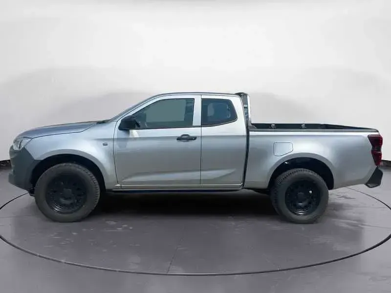 Usata Isuzu D-Max 163 CV (119 kW) 2022 Argento Pick-up