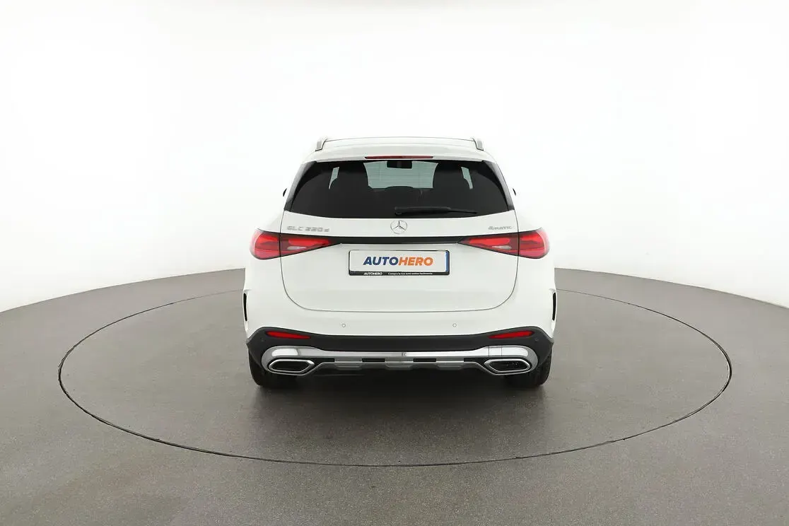Usata Mercedes GLC220 AMG line 220 CV (161 kW) 2023 Bianco SUV