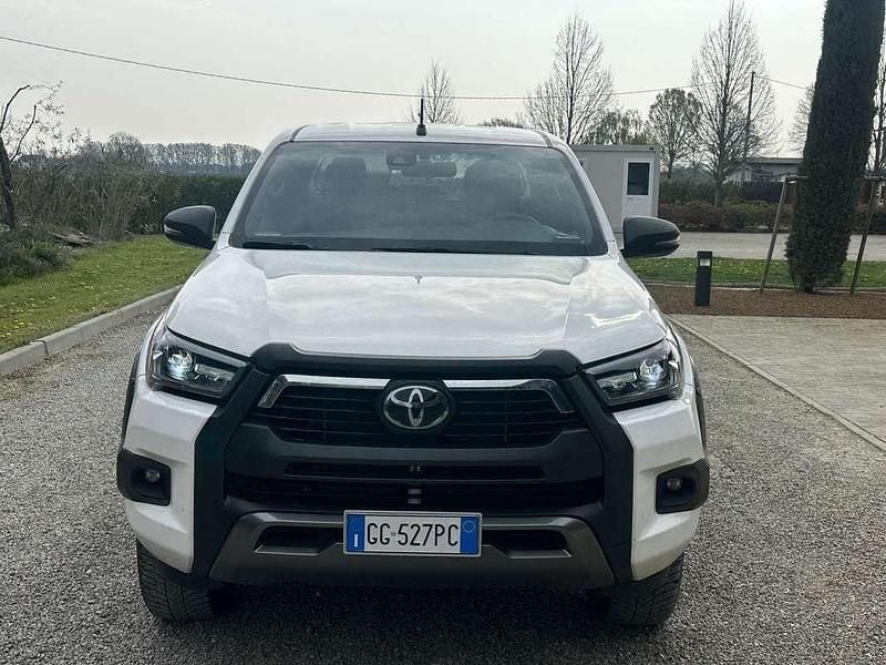 Usata Toyota HiLux 204 CV (150 kW) 2022 Pick-up