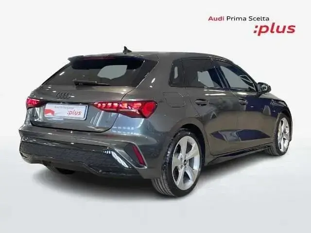 Usata Audi A3 S-Line 150 CV (110 kW) 2025 Grigio Berlina