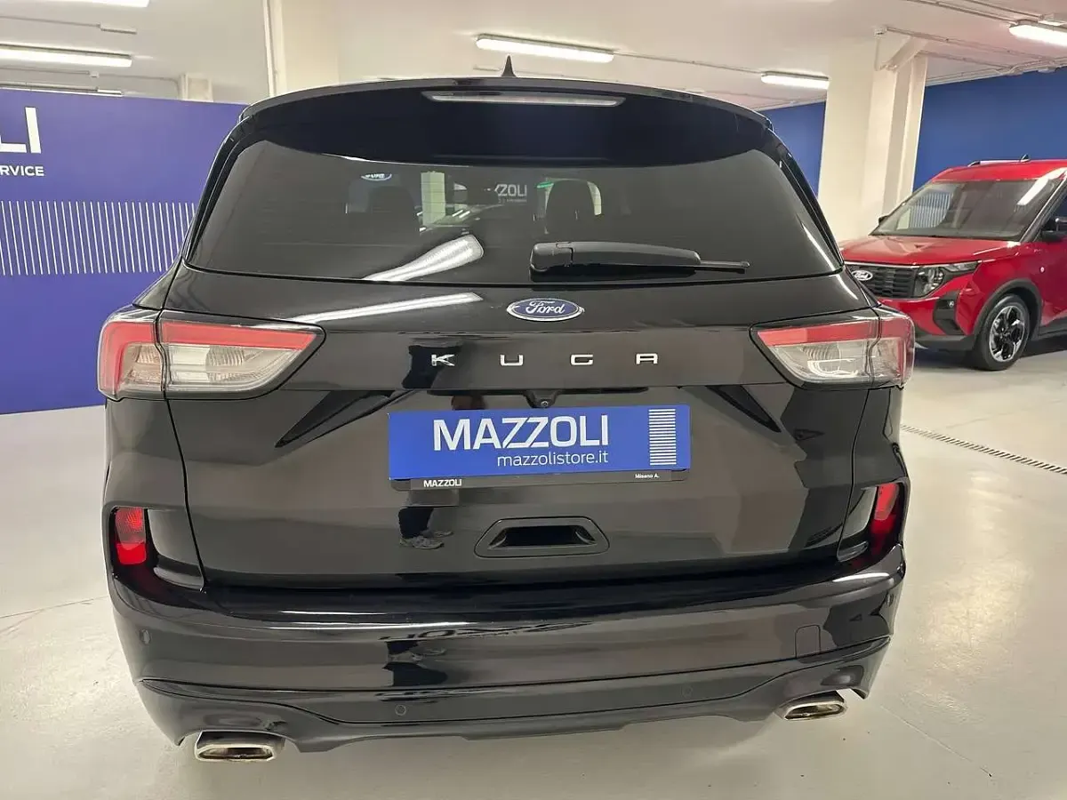 Usata Ford Kuga ST-Line X 120 CV (88 kW) 2022 Agata black SUV