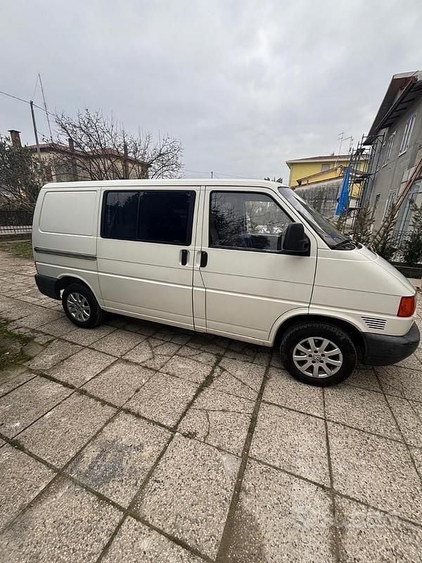 Usata VW Transporter 88 CV (64 kW) 2002 Furgone