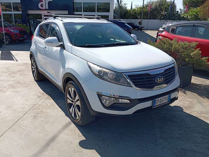 Bianco Usata 2012 Kia Sportage Plus SUV | 8800 € (Buon prezzo) - Immagine 1/3