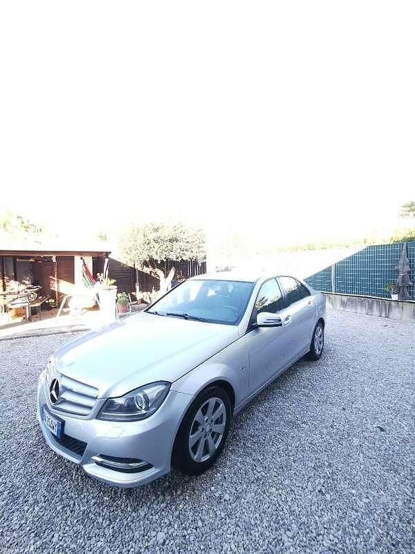 Usata Mercedes C220 Avantgarde 170 CV (125 kW) 2012 Argento Berlina