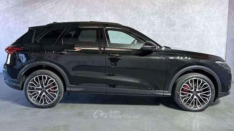 Nuova Audi Q5 S-Line 204 CV (150 kW) 2025 Grigio SUV