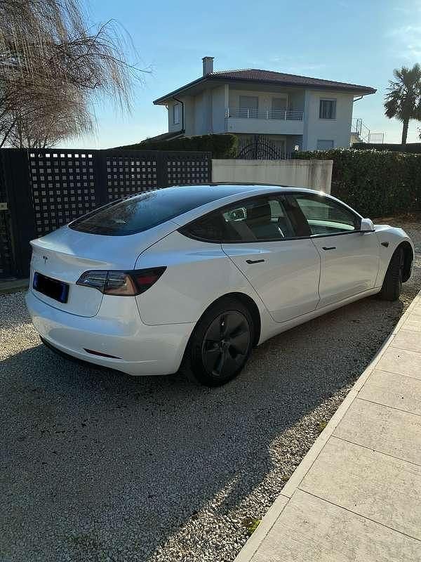 Usata Tesla Model 3 Standard Range 88 kW (120 CV) 2021 Berlina