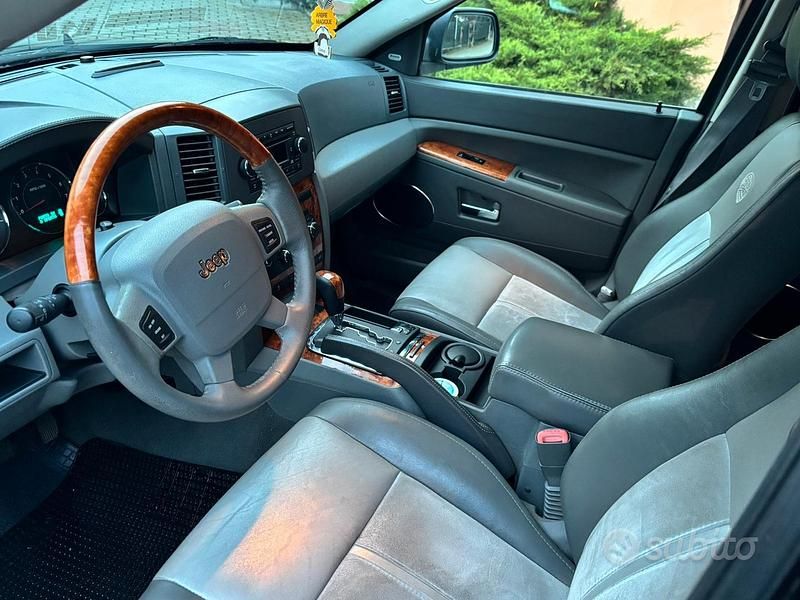 Usata Jeep Grand Cherokee Overland 218 CV (160 kW) 2006 Nero SUV