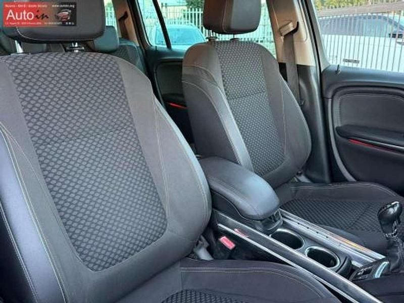 Usata Opel Zafira Tourer Cosmo 120 CV (88 kW) 2016 Dark mahagony brown Monovolume