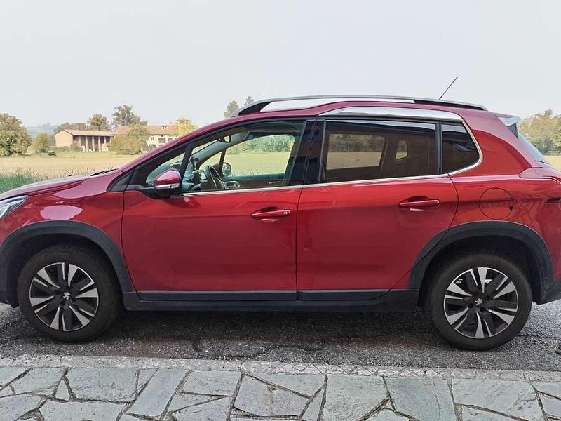 Usata Peugeot 2008 Allure 83 CV (61 kW) 2019 SUV