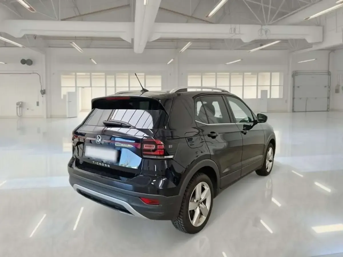 Usata VW T-Cross Advance 110 CV (80 kW) 2023 Nero SUV
