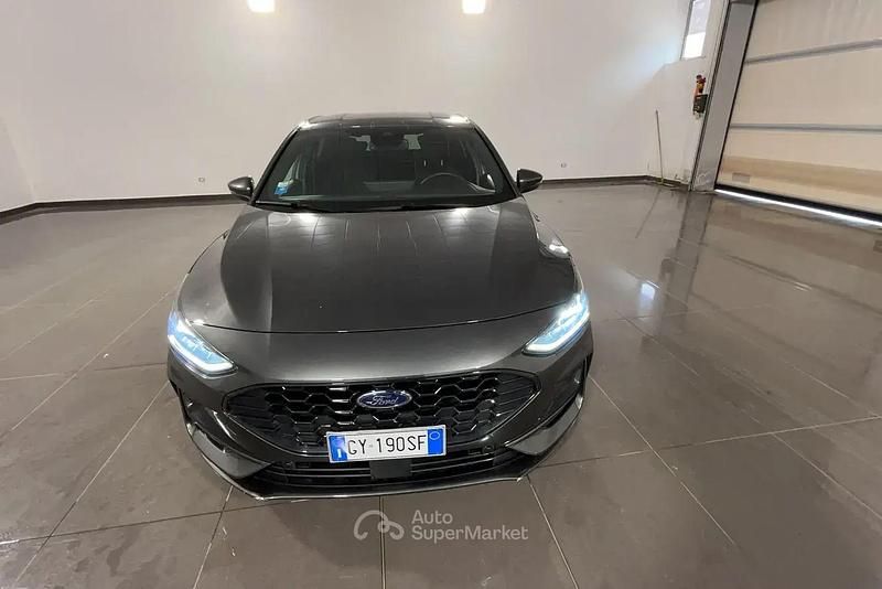 Usata Ford Focus ST-Line 116 CV (85 kW) 2025 Gray Berlina