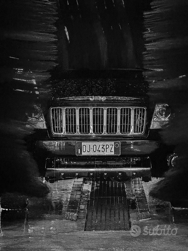 Usata Jeep Grand Cherokee 163 CV (119 kW) 2005 Nero SUV