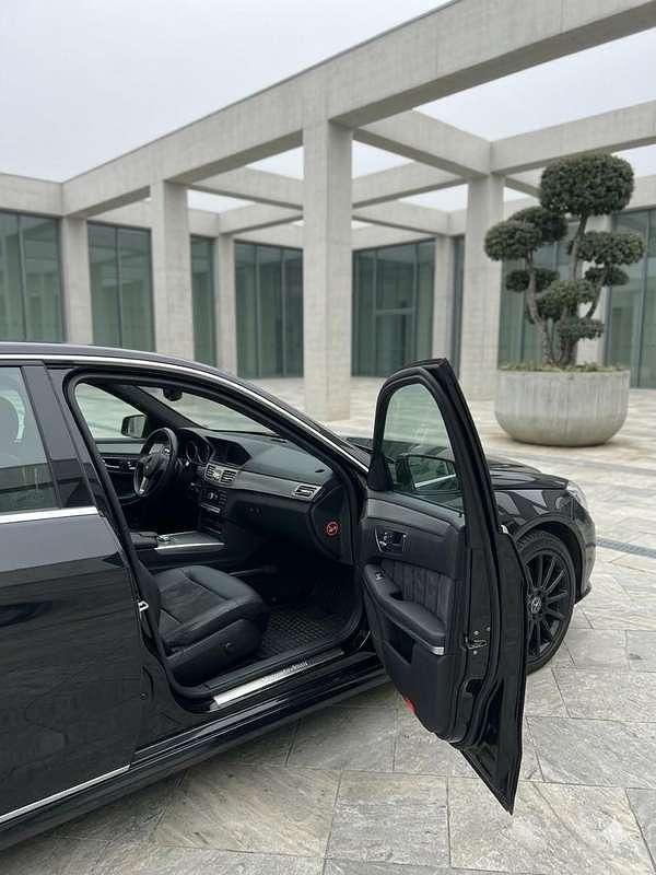 Usata Mercedes E250 Executive 204 CV (150 kW) 2015 Nero Berlina