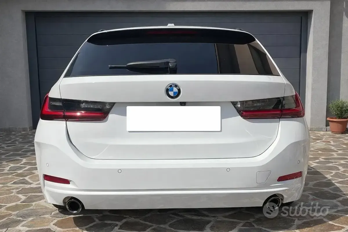 Usata BMW 318 Sport Line 156 CV (114 kW) 2023 Bianco Station wagon