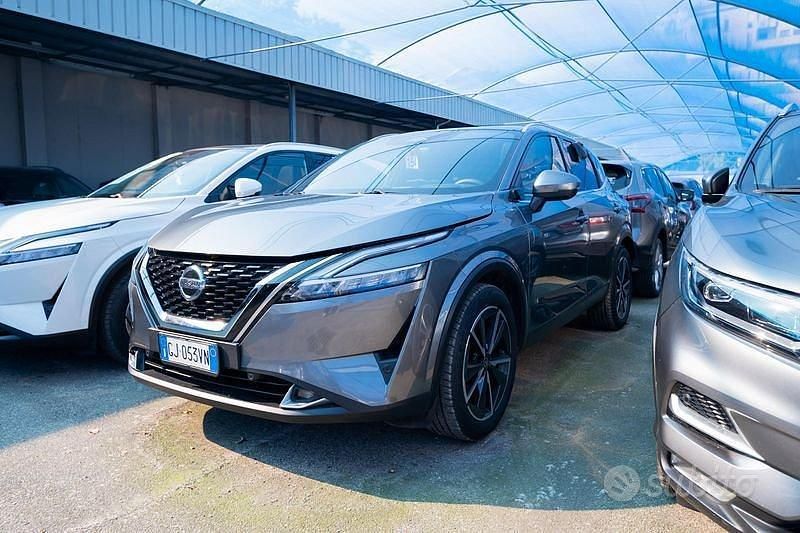 Usata Nissan Qashqai Tekna 140 CV (102 kW) 2022 Grigio SUV