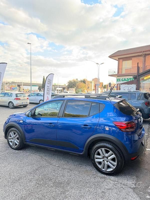 Usata Dacia Sandero Comfort 100 CV (73 kW) 2023 Blu Berlina