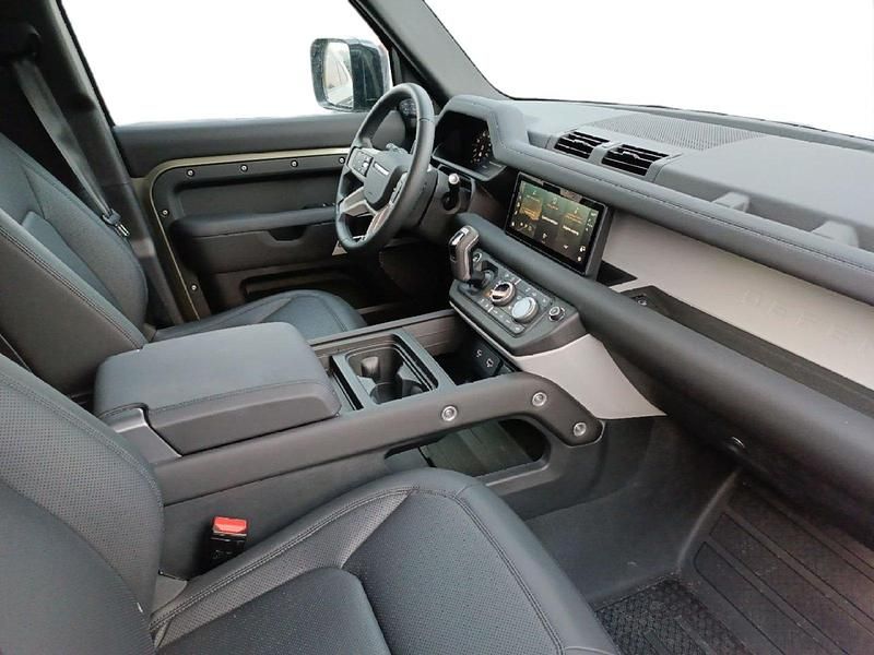 Usata Land Rover Defender SE 249 CV (183 kW) 2024 Pangea green SUV