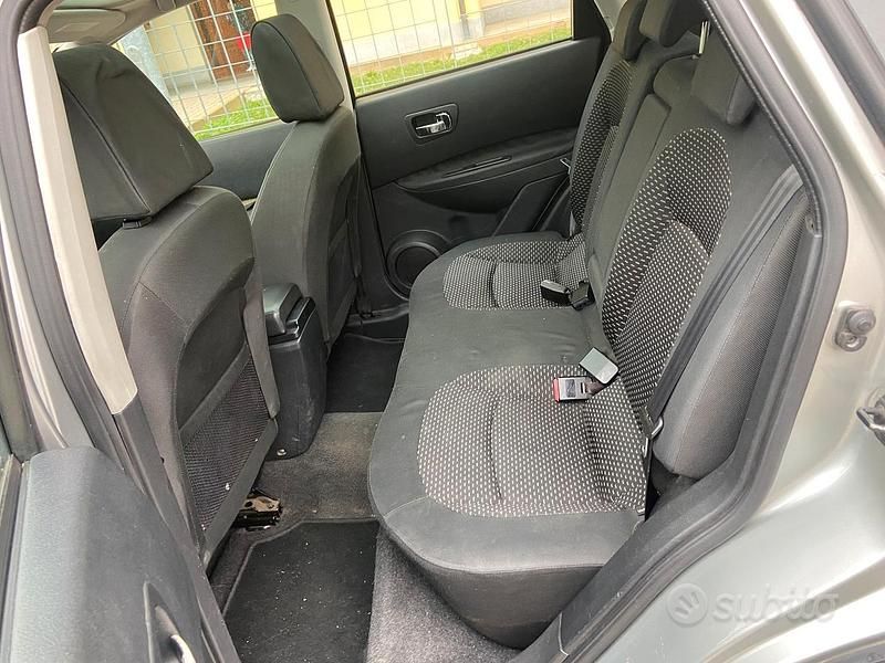 Usata Nissan Qashqai 106 CV (77 kW) 2007 Grigio SUV