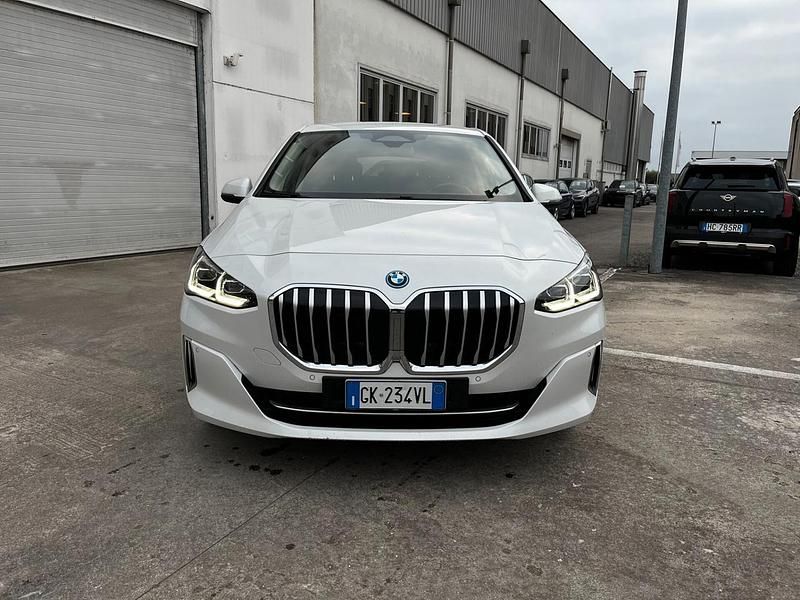 Usata BMW 225 iPerformance 135 CV (99 kW) 2022 Bianco Station wagon