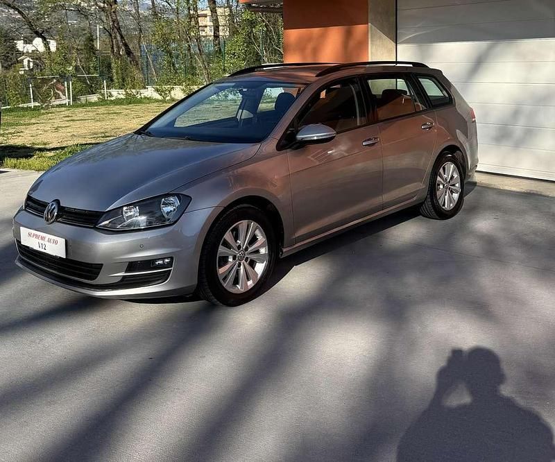 Usata VW Golf VII Executive 110 CV (80 kW) 2015 Other Station wagon