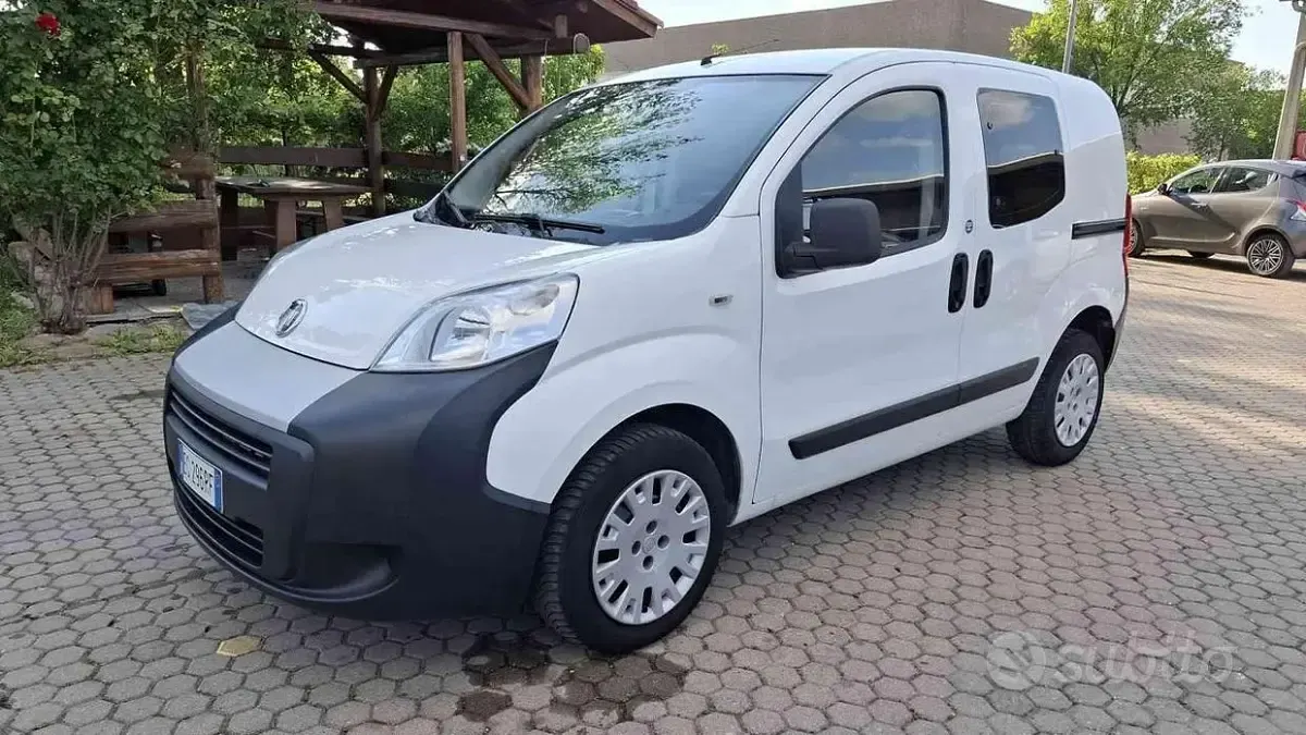 Usata Fiat Fiorino 75 CV (55 kW) 2011 Bianco Monovolume
