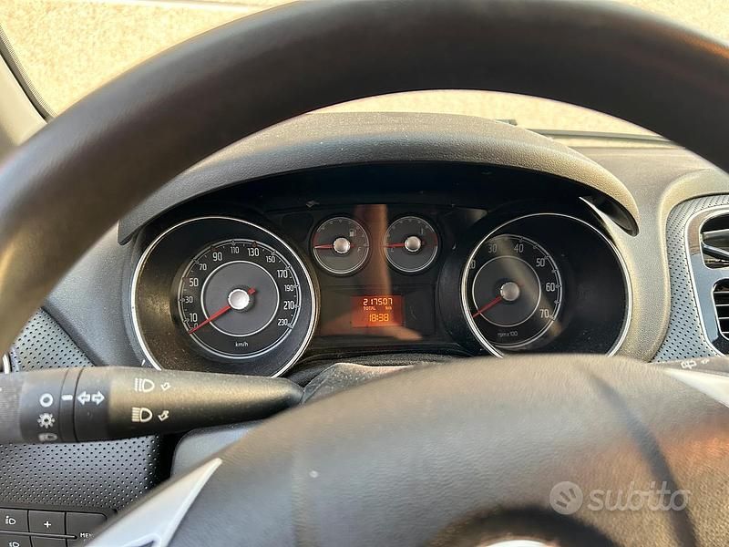 Usata Fiat Punto Evo S 95 CV (69 kW) 2011 Grigio Utilitaria