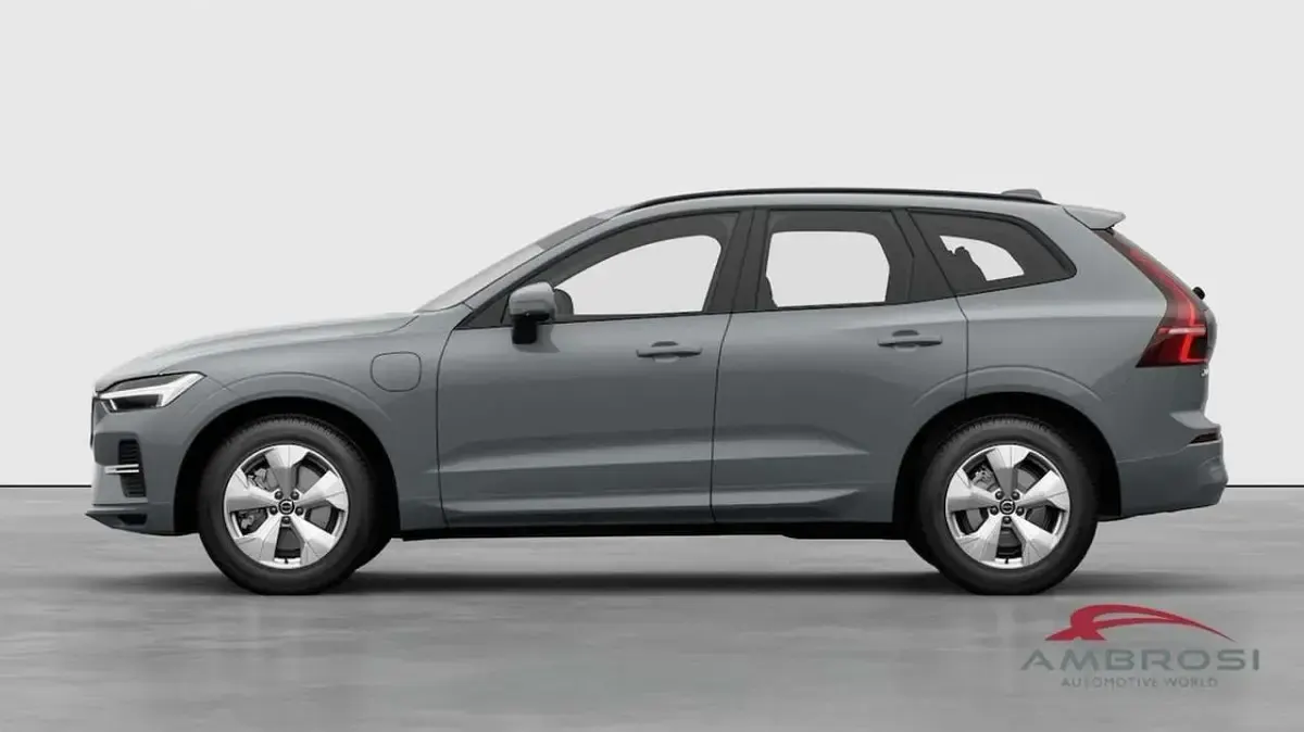 Novo Volvo XC60 Core 250 HP (183 kW) 2026 Cinzento SUV